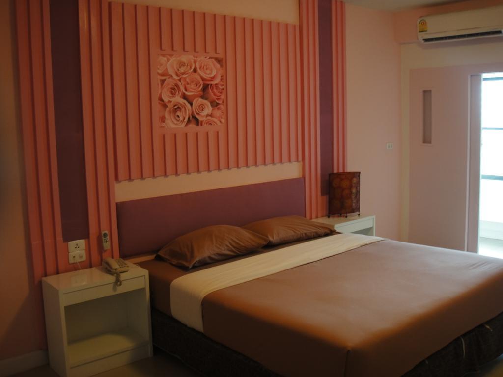 The Wing Design Hotel Bangkok Pokoj fotografie